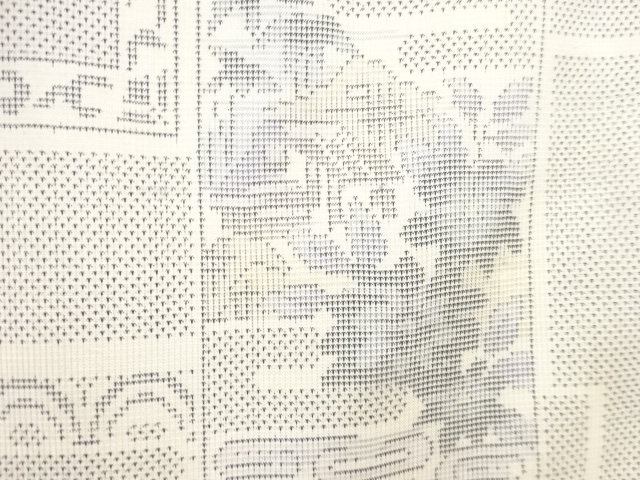 JAPANESE KIMONO / ANTIQUE KIMONO / SILK / OSHIMA TSUMUGI (7 maruki) / WOVEN FLOWER